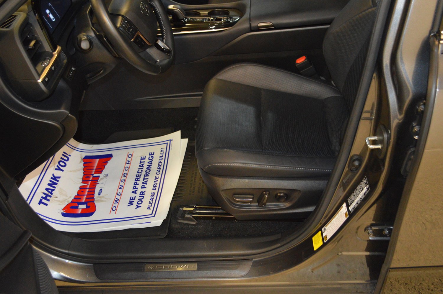 Used 2024 Toyota Crown Platinum image 15