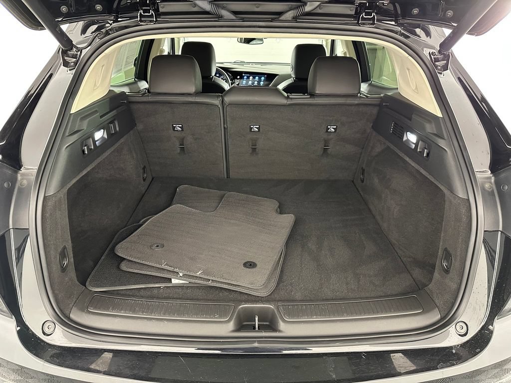 Used 2023 Buick Envision Essence FWD image 41