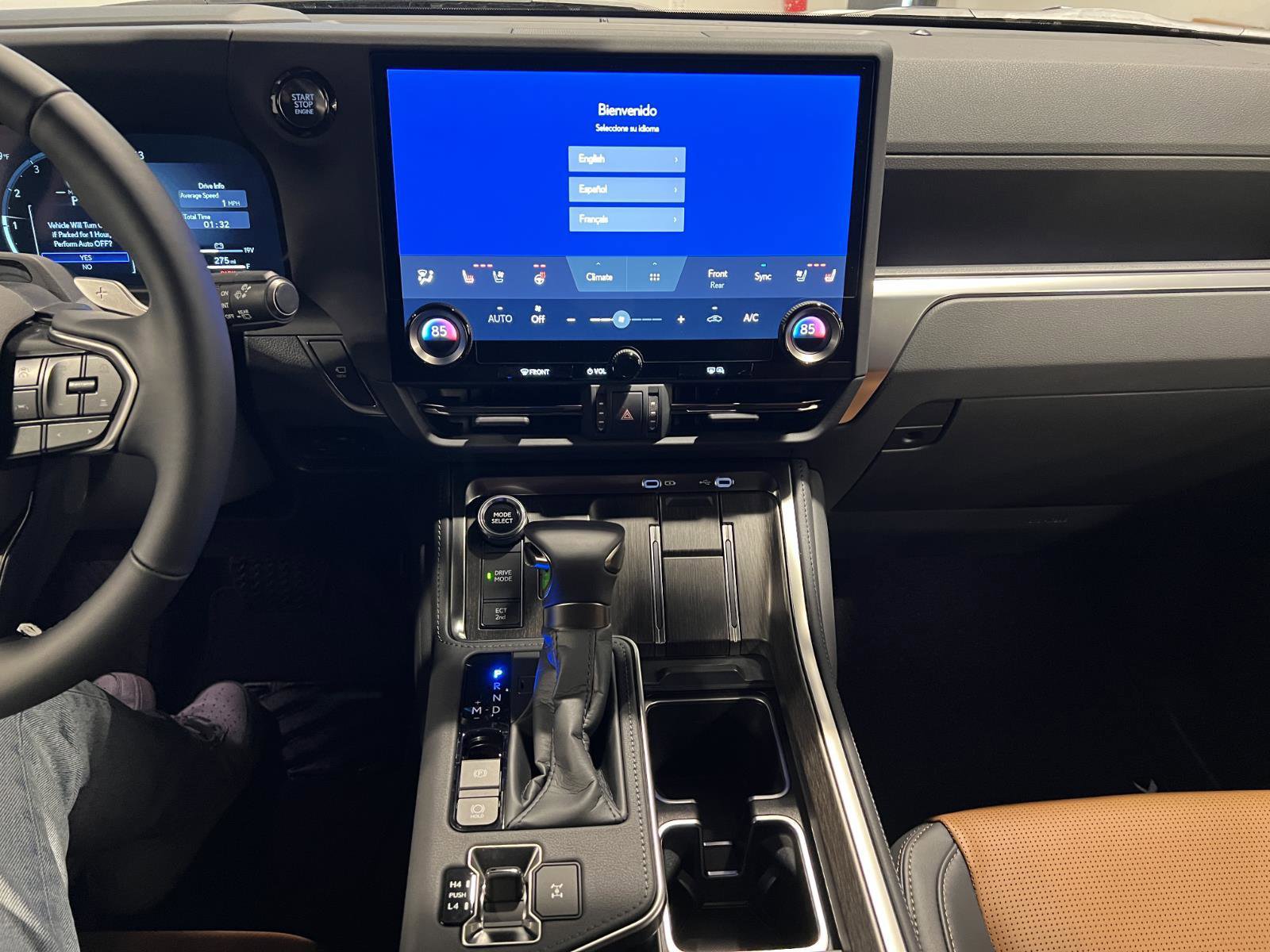 Used 2026 Lexus GX 550 w/ Cold Area Package image 16