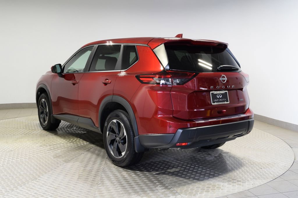 Used 2025 Nissan Rogue SV AWD/4WD image 8