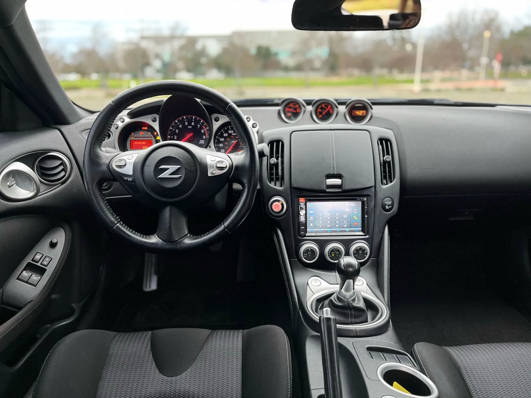 Used 2013 Nissan 370Z Touring w/ Sport Pkg image 12