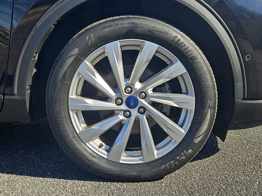 Used 2022 Ford Escape Titanium w/ Titanium Elite Package image 8