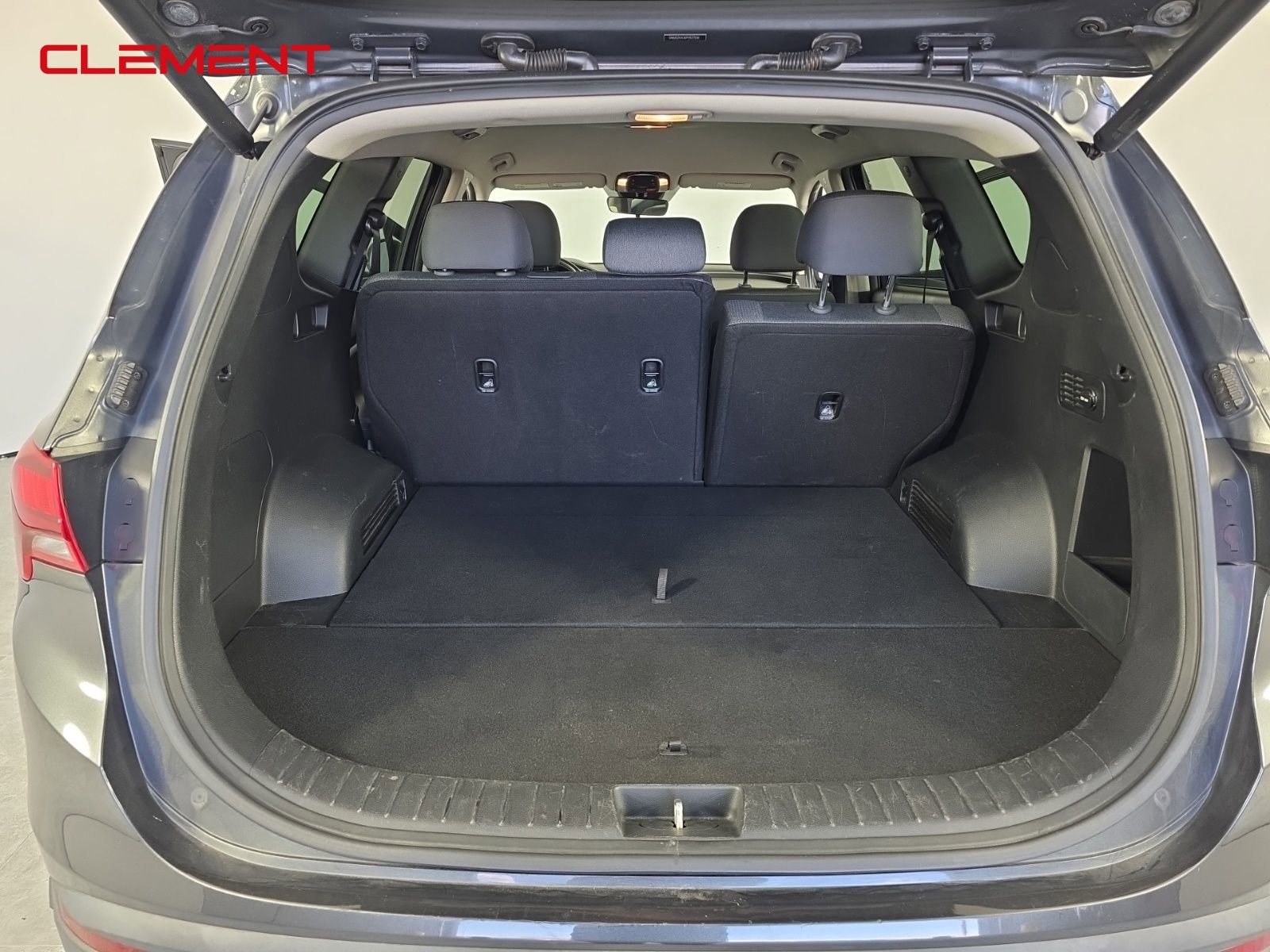 Used 2023 Hyundai Santa Fe SEL image 27