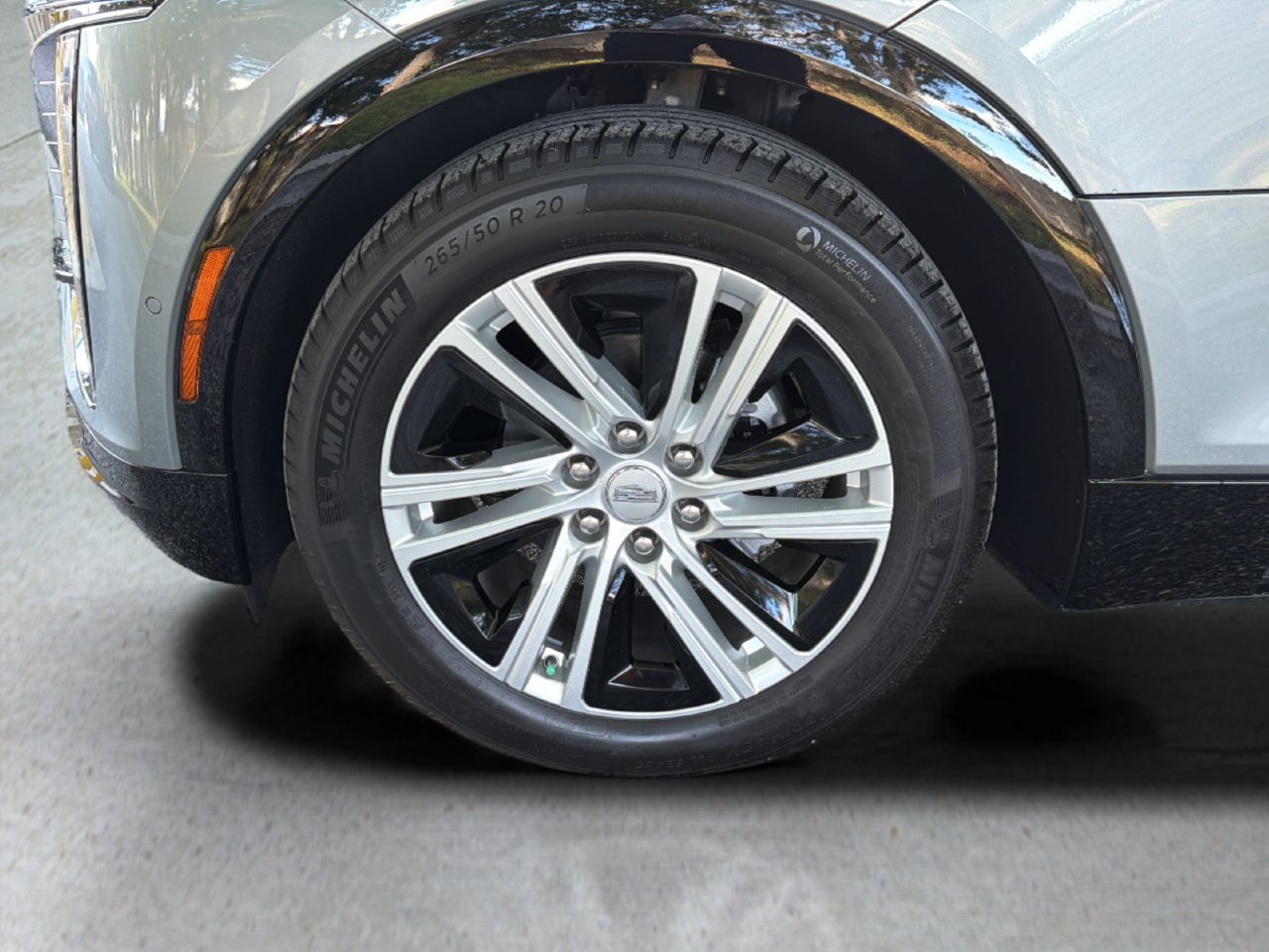 Used 2024 Cadillac Lyriq Tech w/ Driver Assist Package AWD/4WD image 9