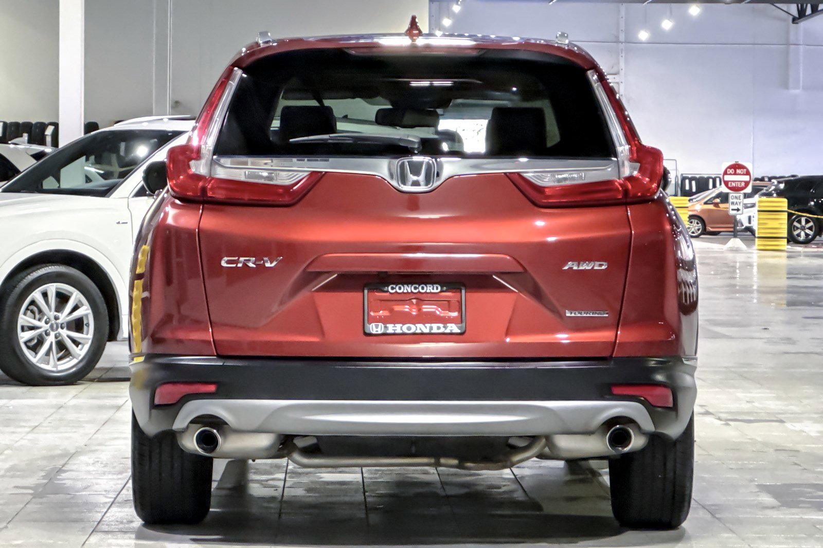 Used 2018 Honda CR-V Touring image 9