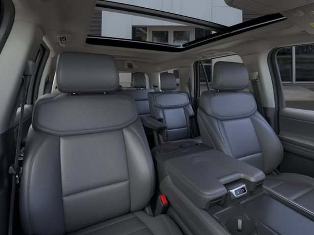 New 2026 Ford Expedition Active RWD image 10