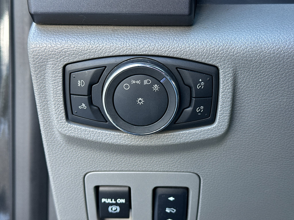 Used 2015 Ford F150 XLT w/ Equipment Group 301A Mid image 26