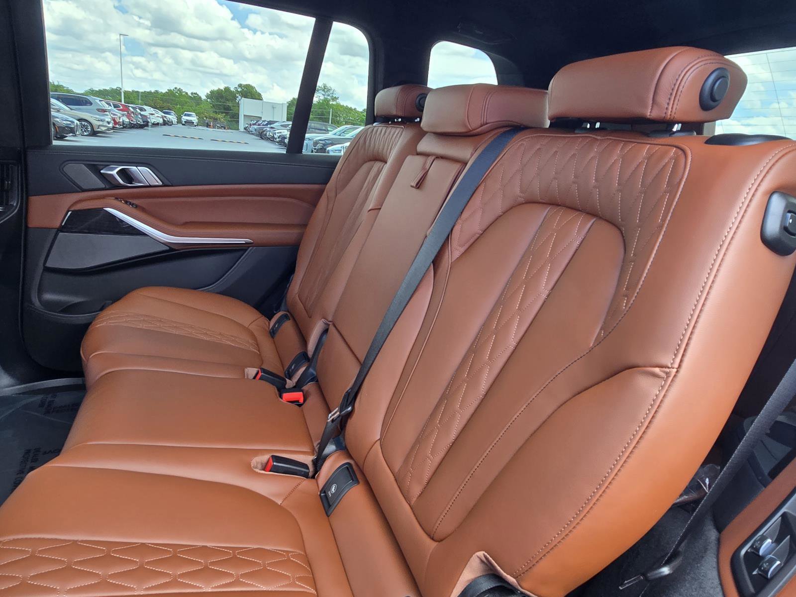 New 2027 BMW X7 M60i AWD/4WD image 14