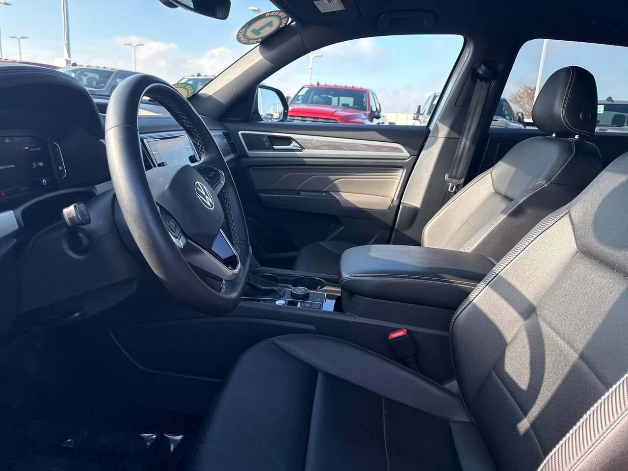 Used 2023 Volkswagen Atlas Cross Sport SE image 12