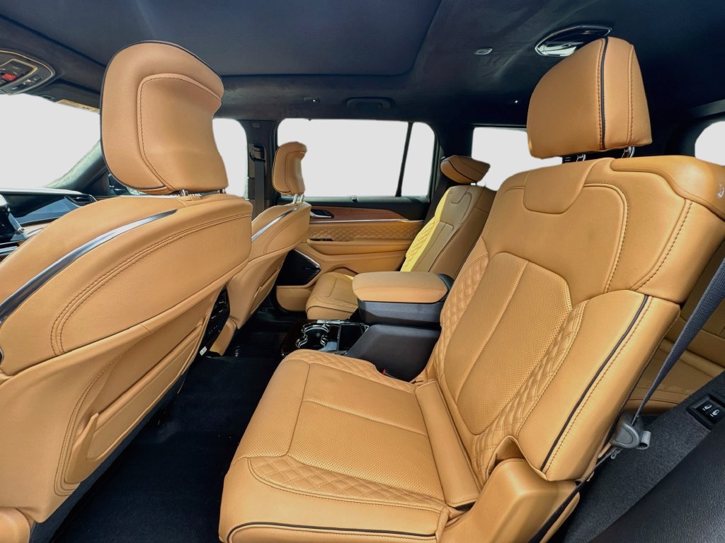 New 2027 Jeep Grand Cherokee L Summit AWD/4WD image 26