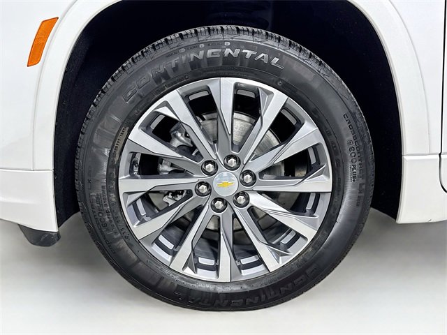 Used 2023 Chevrolet Traverse Premier image 34