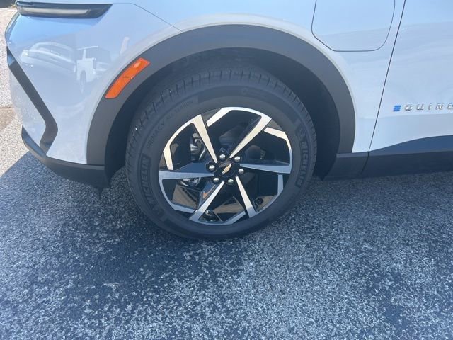 New 2026 Chevrolet Equinox EV LT image 10