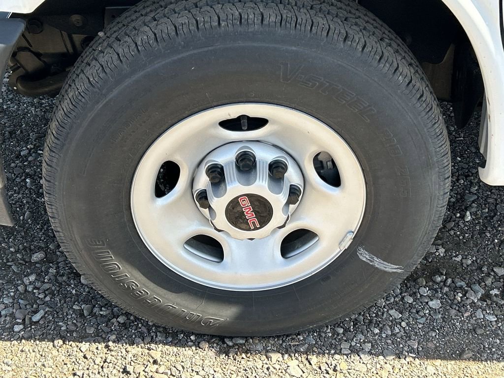 New 2025 GMC Savana 3500 Work Van w/ Power Convenience Package image 32