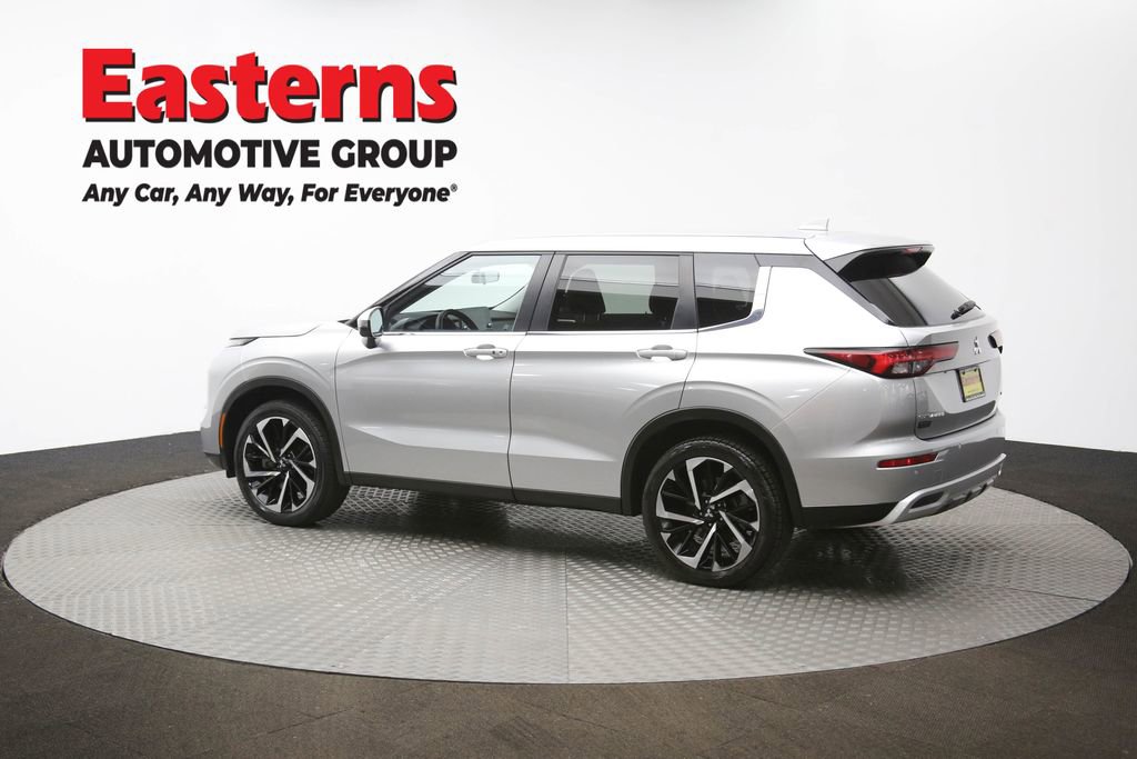 Used 2024 Mitsubishi Outlander SE image 61