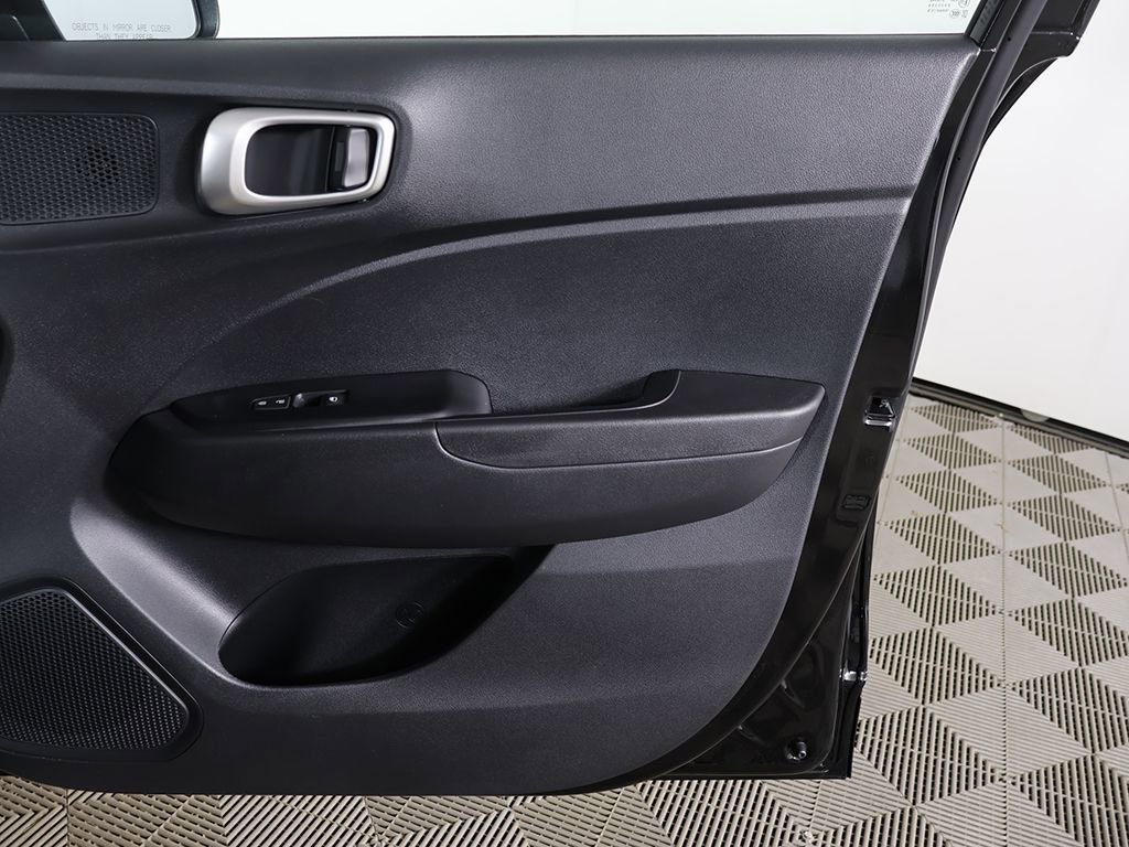 Certified 2023 Hyundai Venue SEL w/ Cargo Package image 21