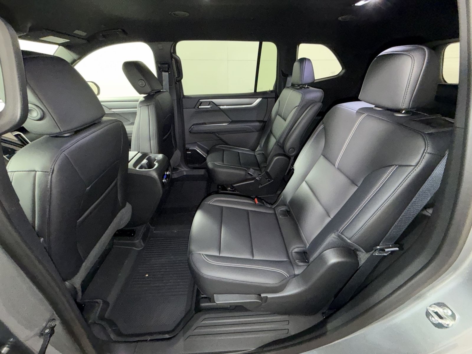 New 2026 GMC Acadia Elevation w/ Elevation Premium Package FWD image 24
