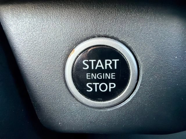 Used 2023 Nissan Rogue S FWD image 27