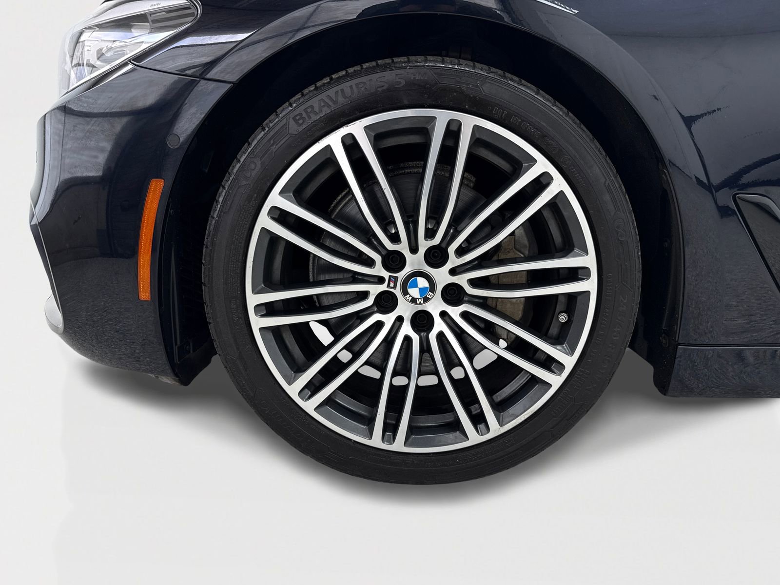 Used 2020 BMW 530i xDrive w/ M Sport Package AWD/4WD image 51
