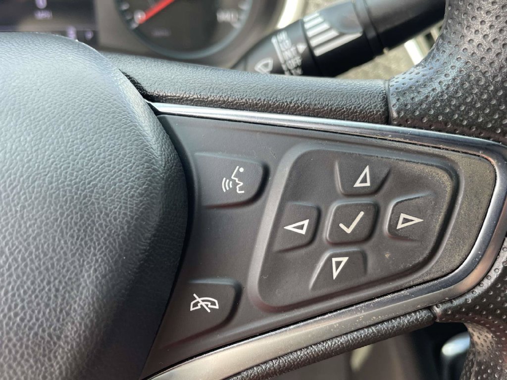 Used 2024 Chevrolet Malibu LT FWD image 24