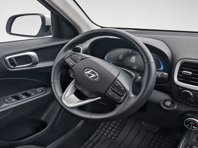 Used 2025 Hyundai Venue SEL FWD image 8
