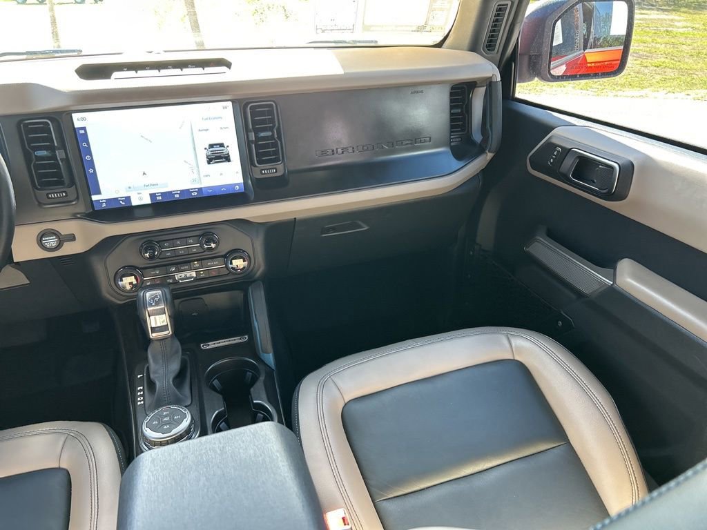 Used 2023 Ford Bronco Wildtrak image 11