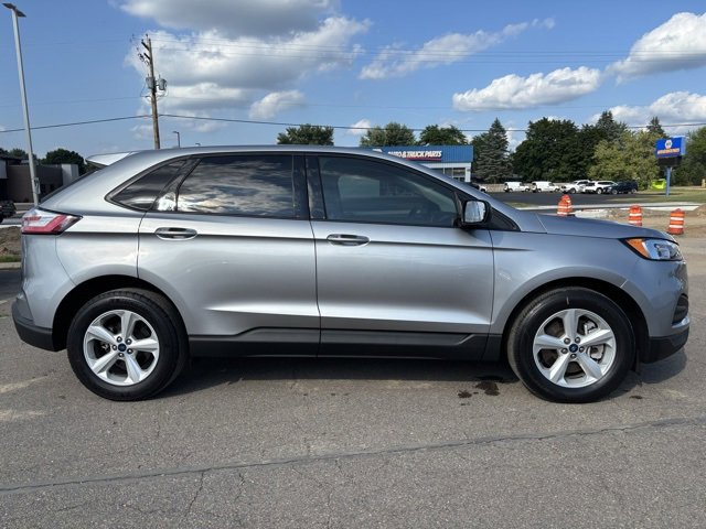 Used 2021 Ford Edge SE image 8