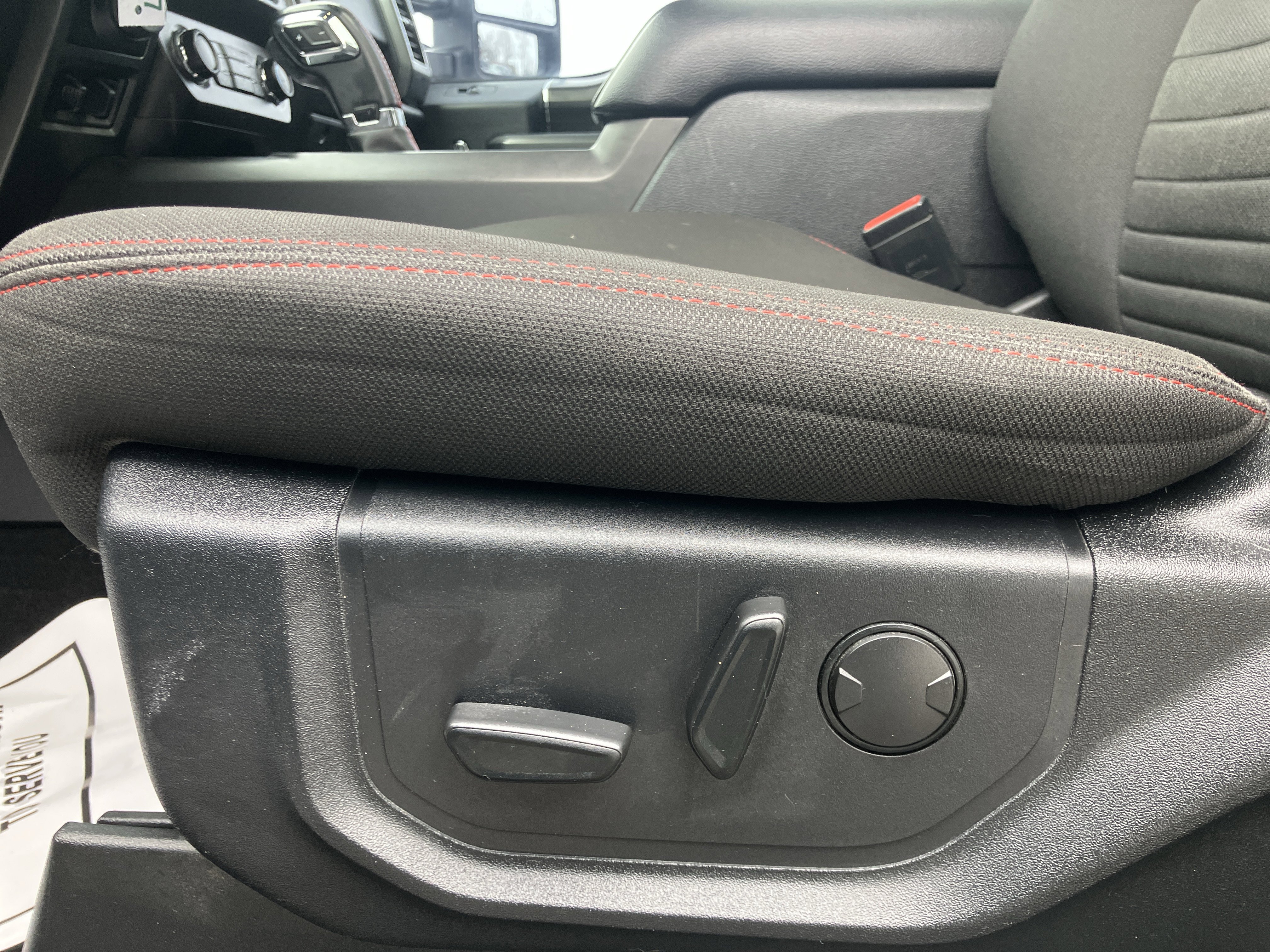 Used 2019 Ford F150 XLT w/ Equipment Group 302A Luxury image 16