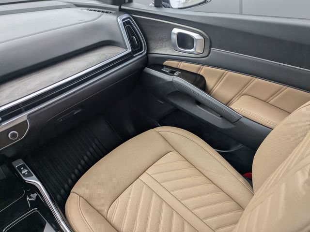 Used 2026 Kia Sorento SX Prestige w/ Olive Brown Leather Package AWD/4WD image 18