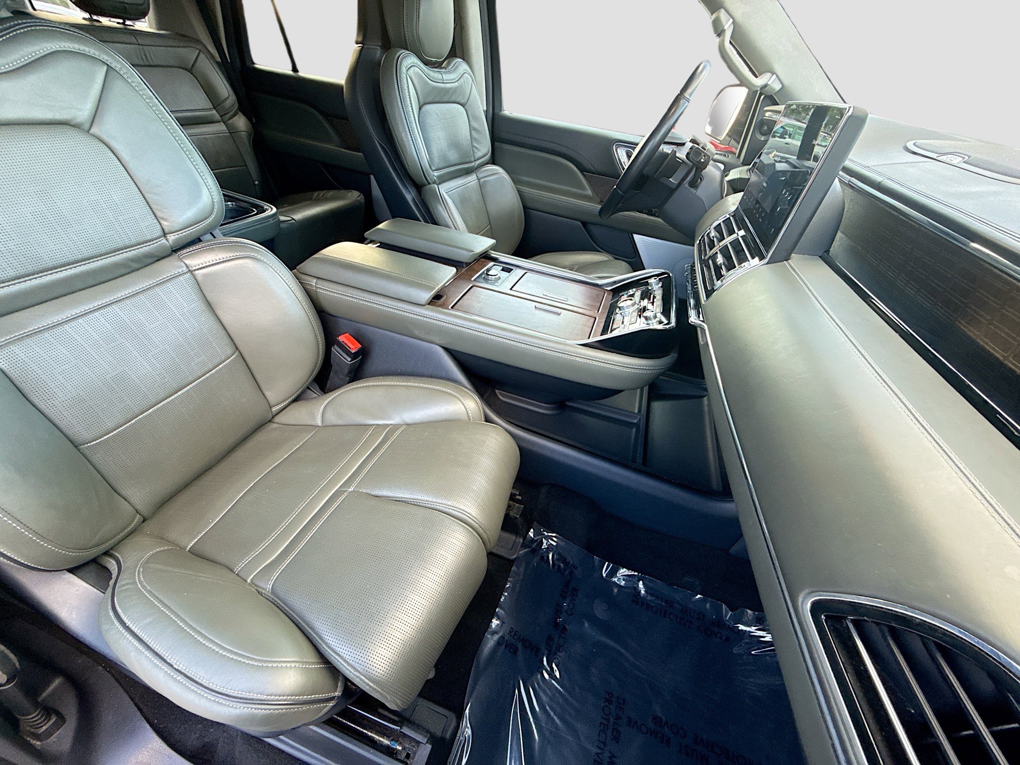 Used 2023 Lincoln Navigator Black Label image 15
