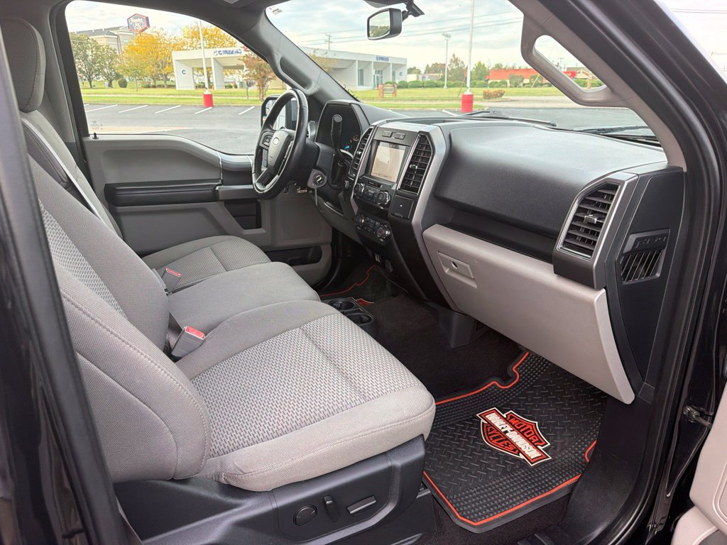 Used 2019 Ford F150 XLT w/ Equipment Group 302A Luxury AWD/4WD image 24