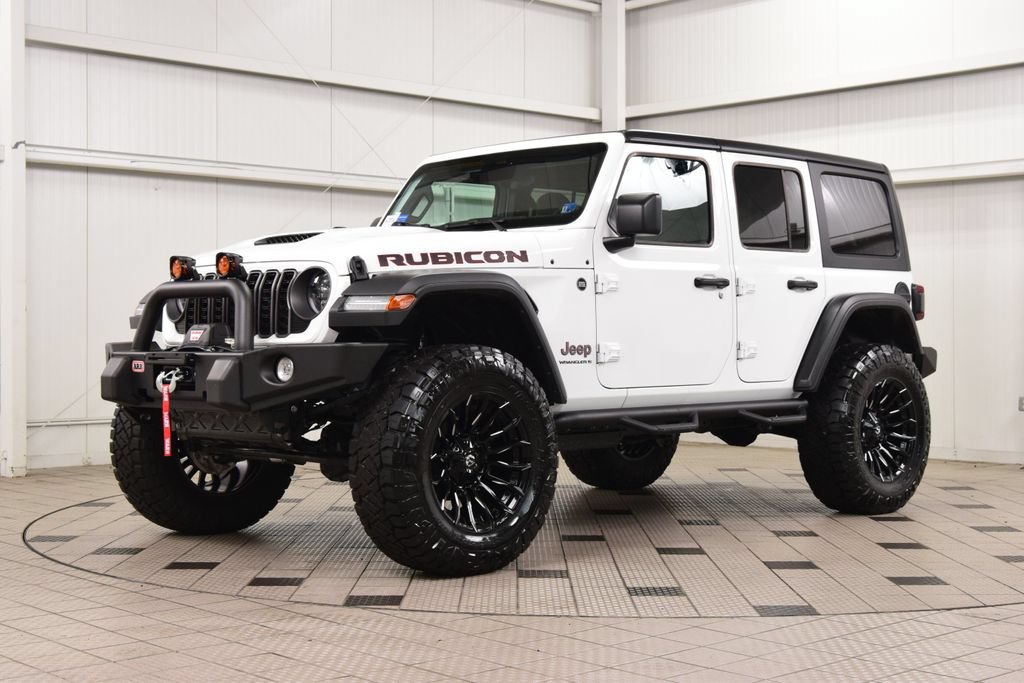 Used 2026 Jeep Wrangler Unlimited Rubicon AWD/4WD image 3