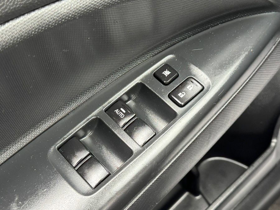 Used 2024 Mitsubishi Mirage ES FWD image 7
