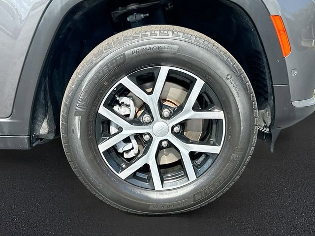 Used 2024 Jeep Grand Cherokee L Limited w/ Luxury Tech Group II image 33