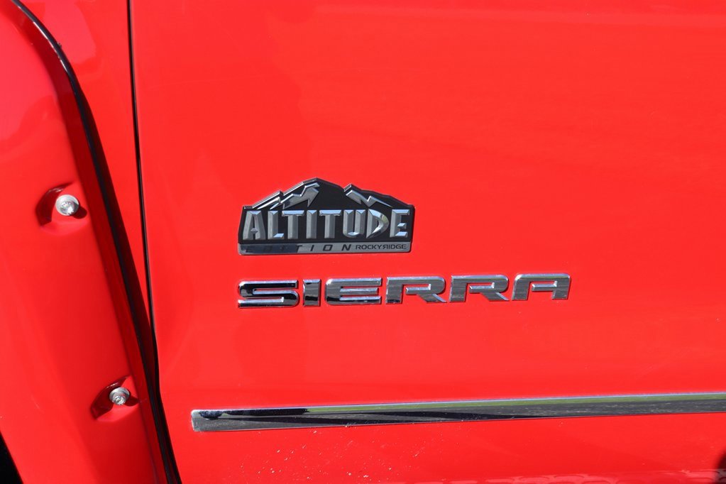 Used 2018 GMC Sierra 1500 SLT image 9