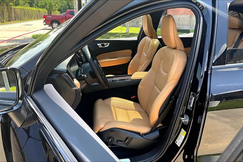 Used 2024 Volvo XC60 T8 Ultimate w/ Protection Package Premier AWD/4WD image 33