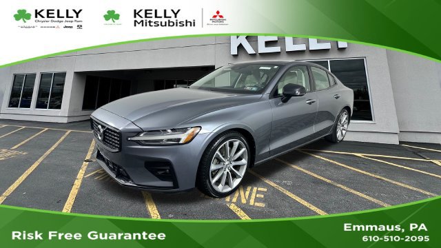 Used 2021 Volvo S60 T5 Momentum