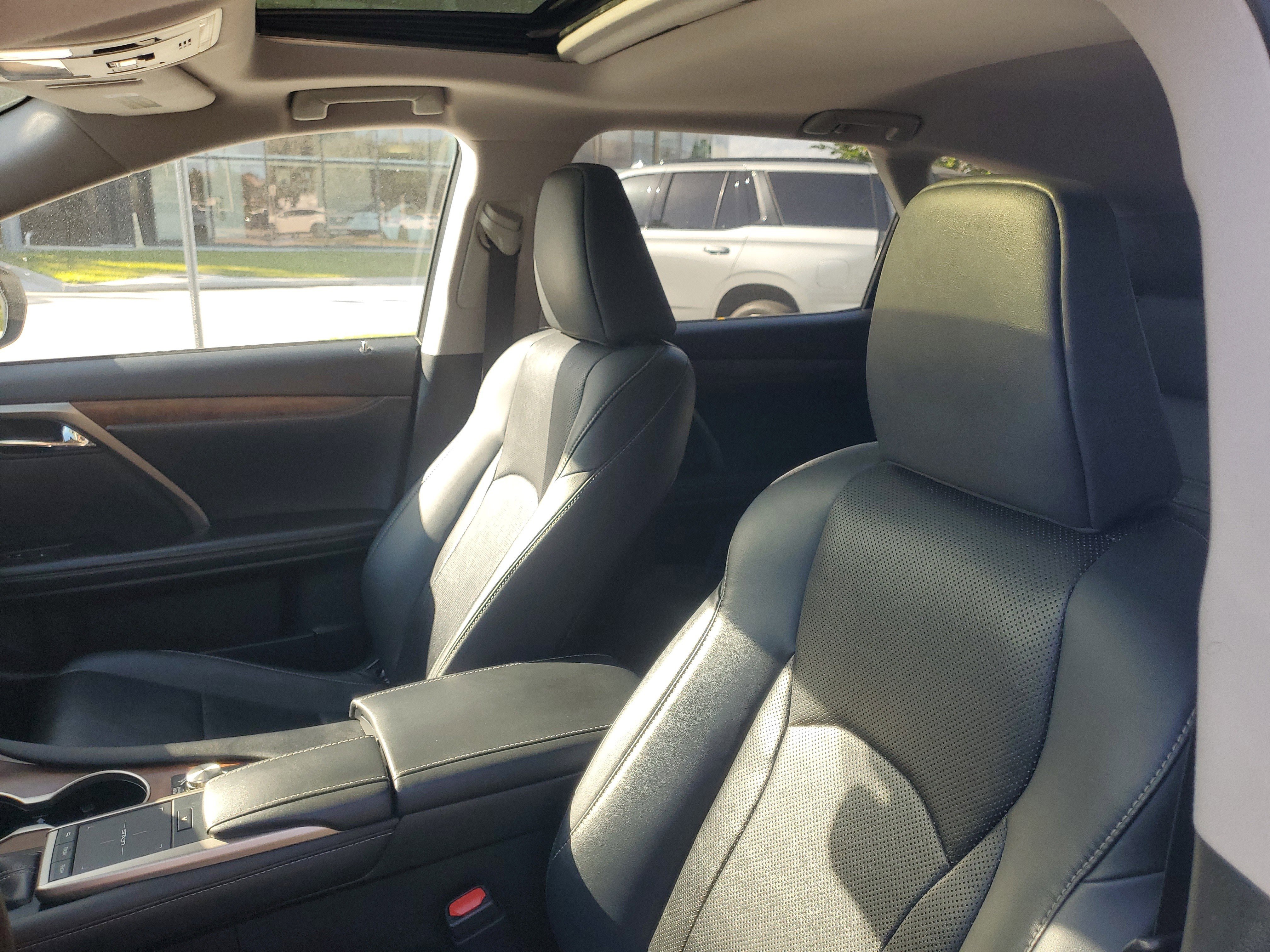 Used 2022 Lexus RX 350L FWD w/ Premium Package image 24