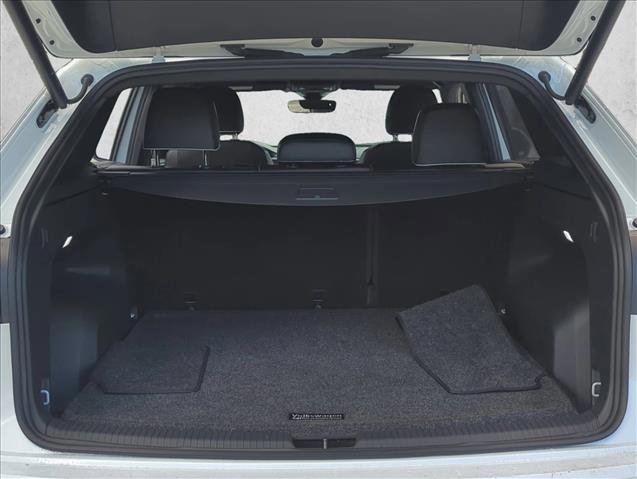 Used 2024 Volkswagen Atlas Cross Sport SEL Premium R-Line image 6