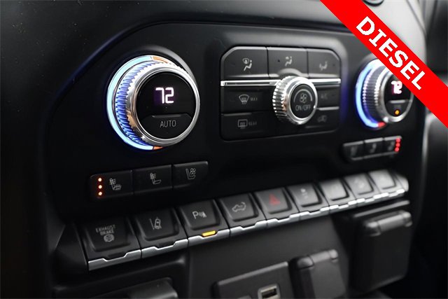 Used 2022 GMC Sierra 3500 Denali w/ Denali Black Diamond Edition image 29