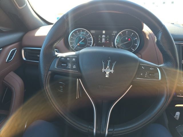 Used 2023 Maserati Levante GT image 16