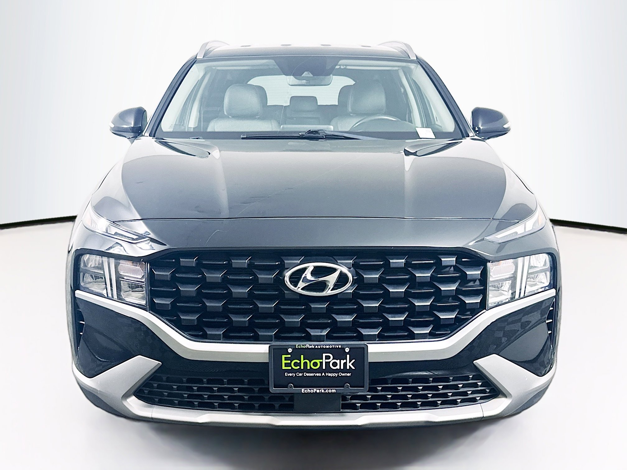 Used 2023 Hyundai Santa Fe SEL image 2