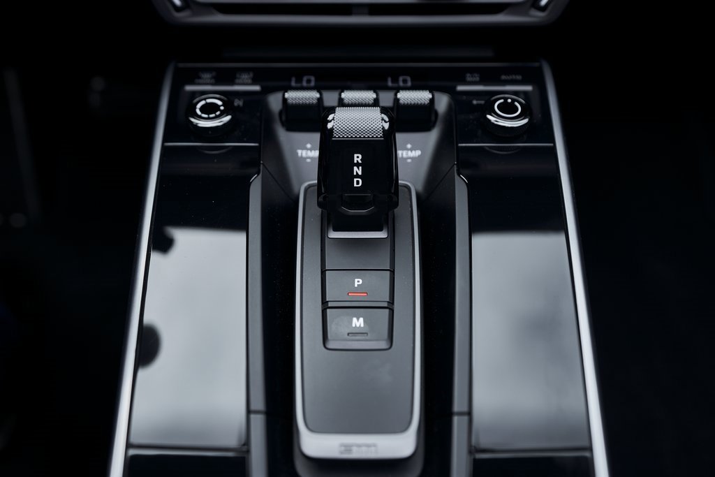 Used 2025 Porsche 911 Turbo S w/ 911 Turbo Sportdesign Package image 53