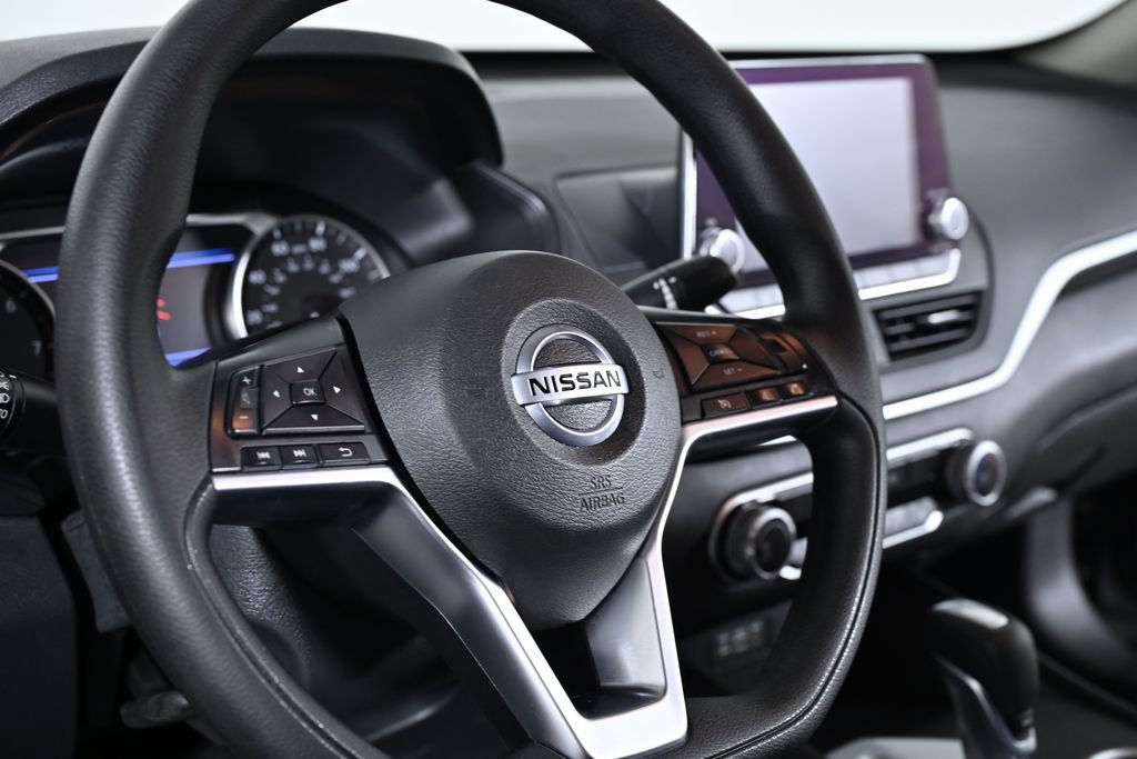 Certified 2022 Nissan Altima 2.5 SV FWD image 12