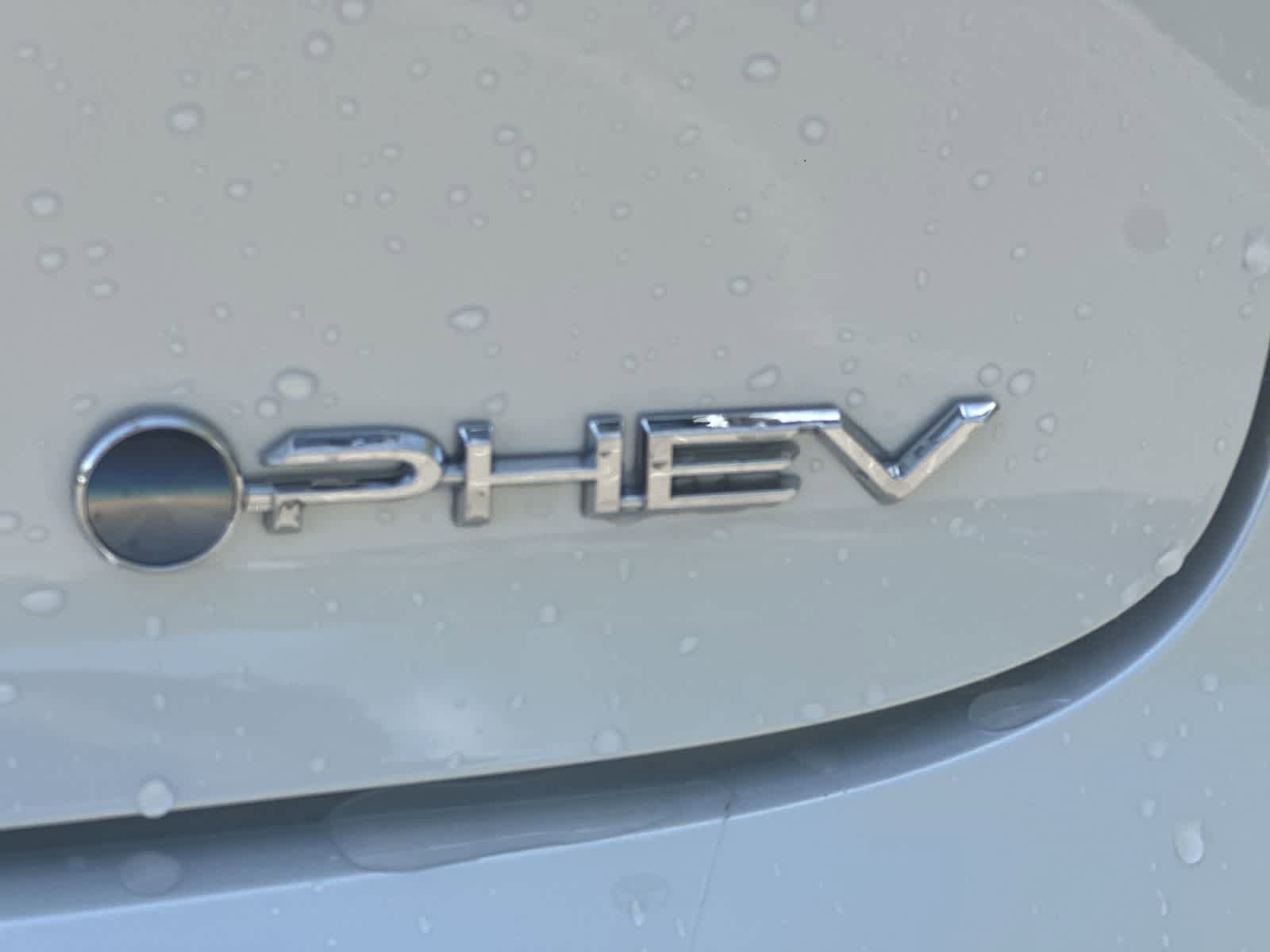 New 2026 Toyota Prius Plug-In Hybrid FWD image 18
