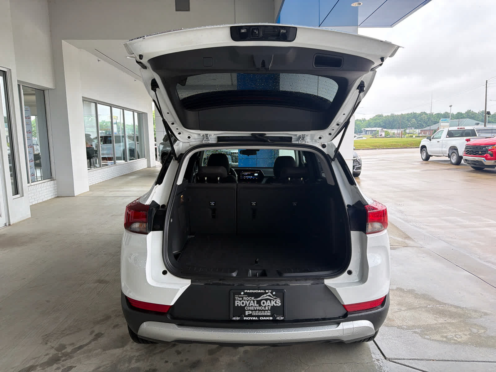 Used 2024 Chevrolet TrailBlazer LT AWD/4WD image 6