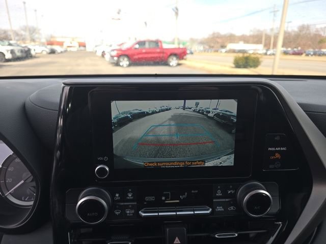 Certified 2024 Toyota Highlander LE image 20