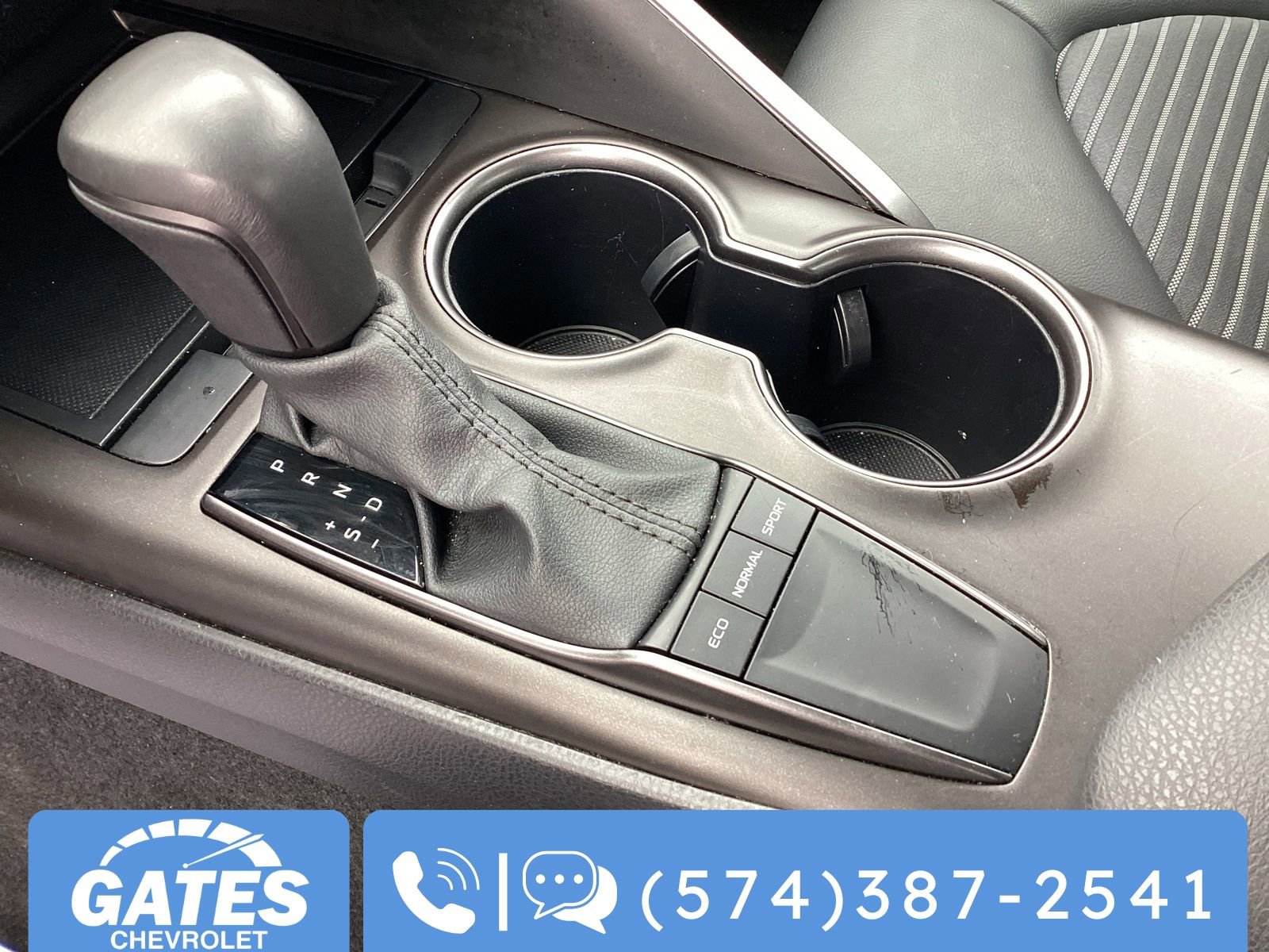 Used 2024 Toyota Camry SE image 29