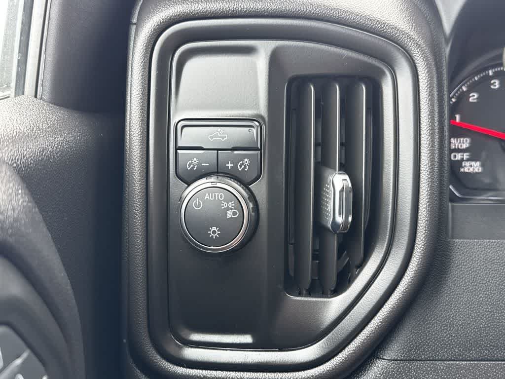 Used 2024 Chevrolet Silverado 1500 Custom RWD image 16