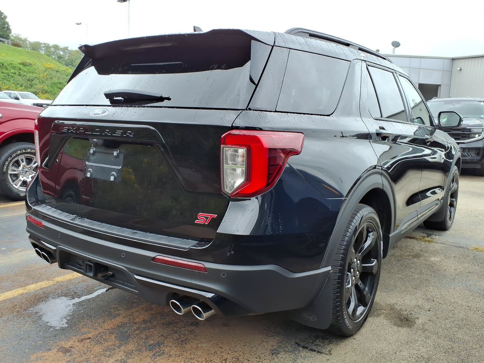 Used 2023 Ford Explorer ST w/ Equipment Group 401A AWD/4WD image 5