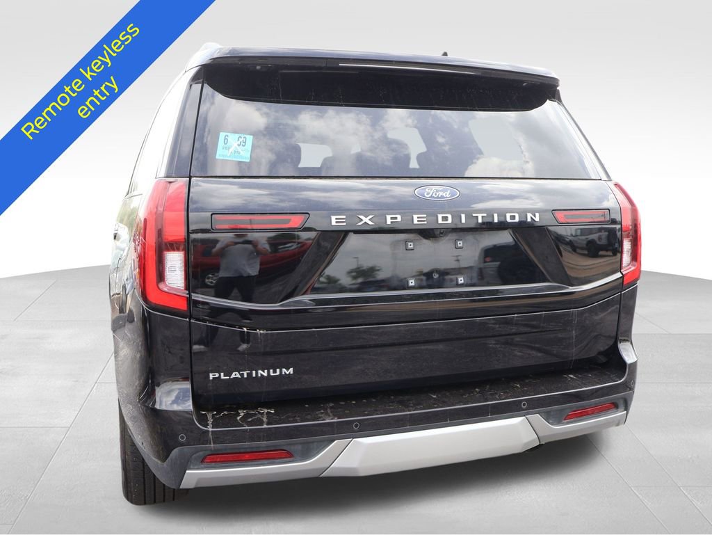 Used 2025 Ford Expedition Platinum AWD/4WD image 6